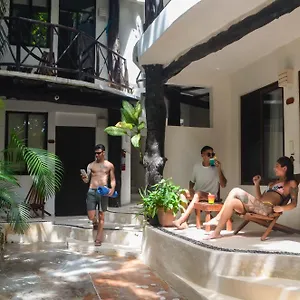 Siesta Fiesta Adults Only - 5th Avenue Отель